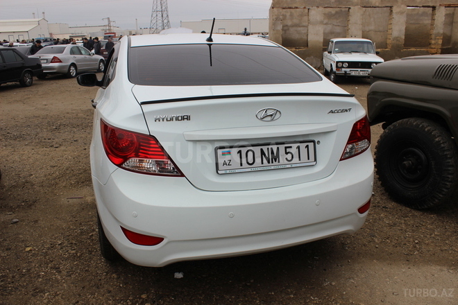 Hyundai Accent 2013, 40,000 km - 1.4 л - Bakı