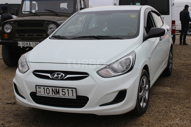Hyundai Accent 2013, 40,000 km - 1.4 л - Bakı
