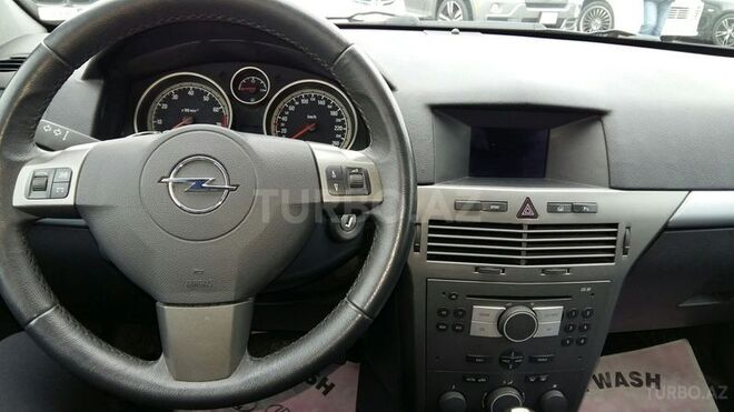 Opel Astra 2005, 133,000 km - 1.8 l - Bakı
