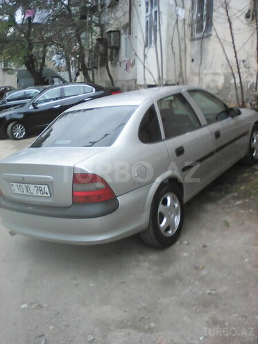 Opel Vectra 1998, 250,000 km - 1.8 l - Bakı