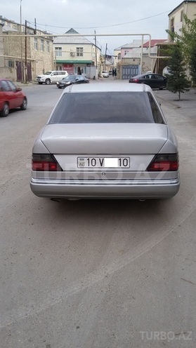 Mercedes E 200 1993, 350,000 km - 2.0 l - Bakı