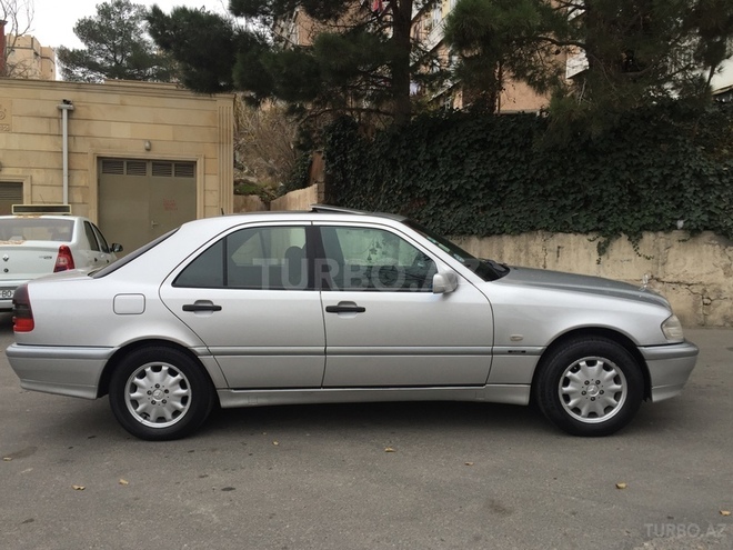 Mercedes C 180 1998, 211,450 km - 1.8 л - Bakı
