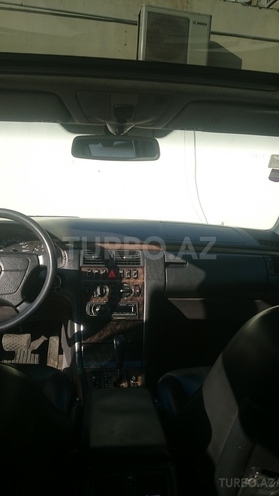 Mercedes E 220 1998, 390,000 km - 2.2 l - Bakı