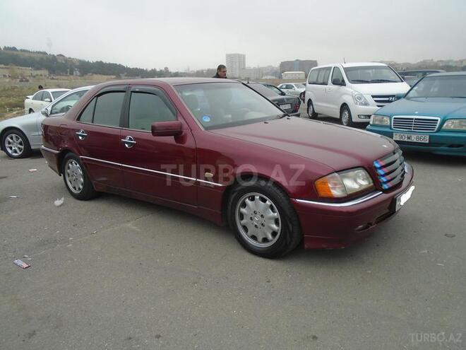 Mercedes C 220 1999, 300,000 km - 2.2 л - Bakı