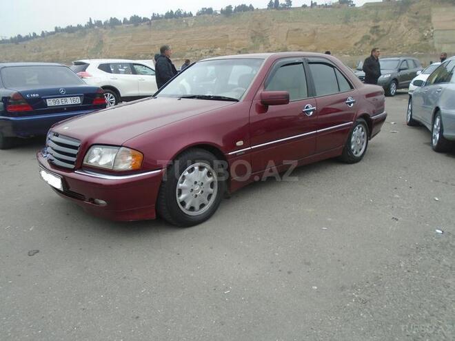 Mercedes C 220 1999, 300,000 km - 2.2 л - Bakı