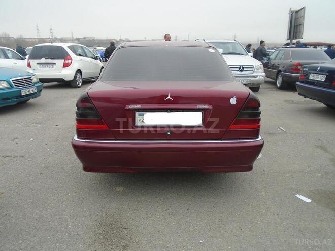 Mercedes C 220 1999, 300,000 km - 2.2 л - Bakı