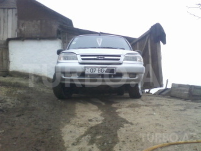 Chevrolet Niva 2004, 37,666 km - 1.7 l - Astara