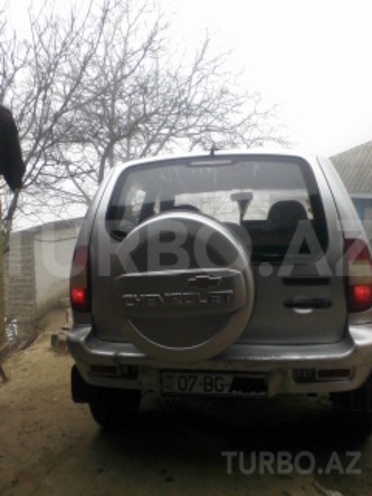 Chevrolet Niva 2004, 37,666 km - 1.7 l - Astara