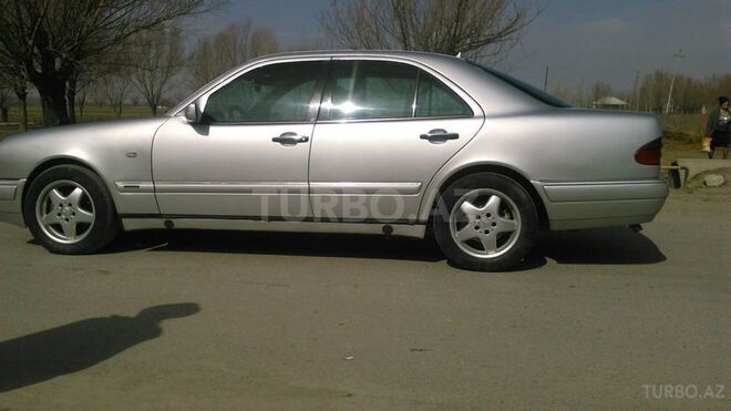 Mercedes E 290 1998, 290,000 km - 2.9 l - Naxçıvan