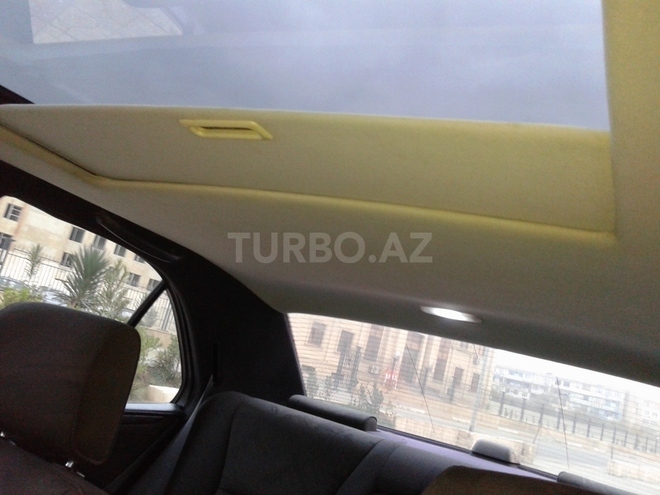 Mercedes E 230 1995, 275,000 km - 2.3 l - Bakı