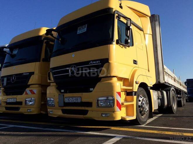 Mercedes Axor 1840 2010, 400,000 km - 12.0 l - Bakı