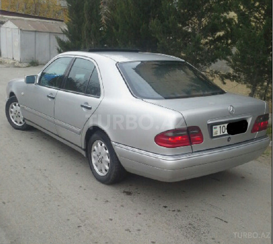 Mercedes E 230 1996, 330,000 km - 2.3 l - Bakı