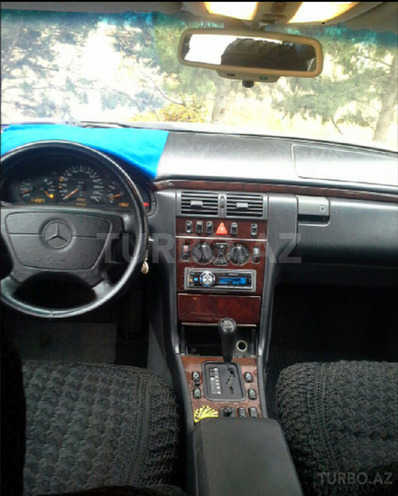 Mercedes E 230 1996, 330,000 km - 2.3 l - Bakı