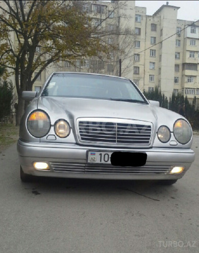 Mercedes E 230 1996, 330,000 km - 2.3 l - Bakı