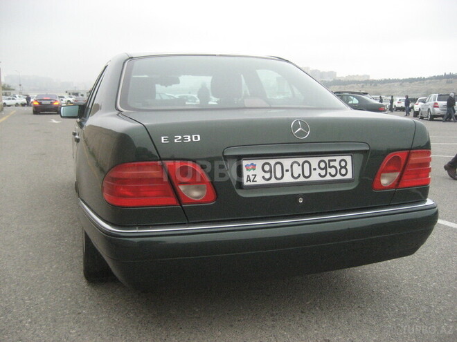 Mercedes E 230 1996, 240,000 km - 2.3 l - Bakı