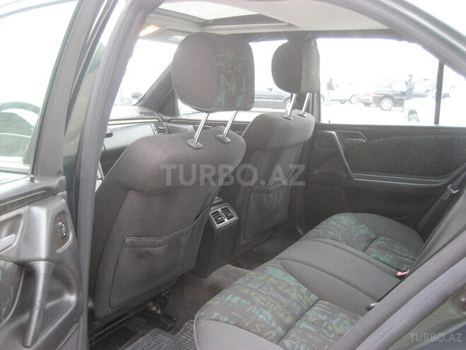 Mercedes E 230 1996, 240,000 km - 2.3 l - Bakı