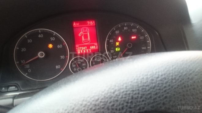 Volkswagen Jetta 2005, 130,000 km - 2.5 l - Bakı