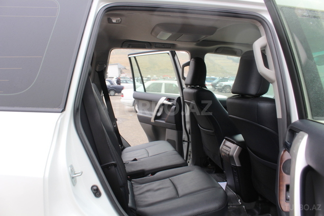 Toyota Prado 2012, 90,000 km - 4.0 l - Bakı