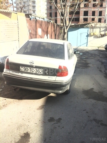 Opel Astra 1995, 120,000 km - 0.2 l - Bakı
