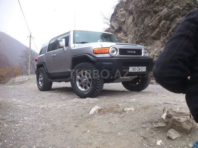 Toyota FJ Cruiser 2008, 145,000 km - 0.4 l - Bakı