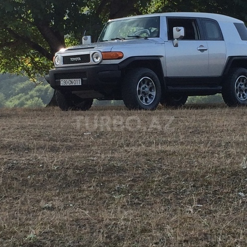 Toyota FJ Cruiser 2008, 145,000 km - 0.4 l - Bakı
