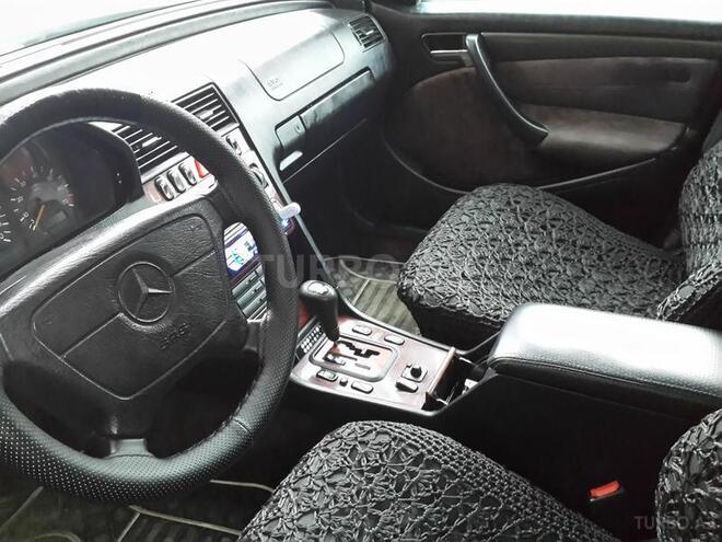 Mercedes C 200 1998, 220,000 km - 2.0 l - Sumqayıt