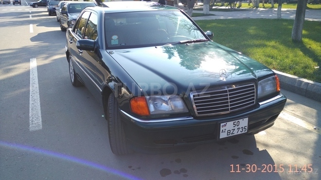 Mercedes C 220 1996, 245,000 km - 2.2 l - Sumqayıt