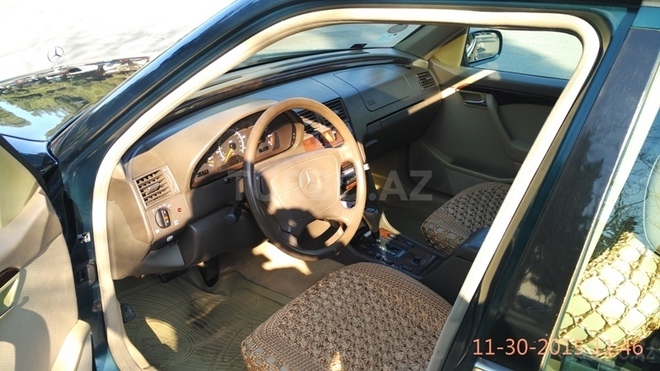 Mercedes C 220 1996, 245,000 km - 2.2 l - Sumqayıt