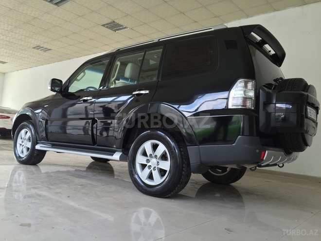 Mitsubishi Pajero 2008, 109,700 km - 3.0 l - Bakı