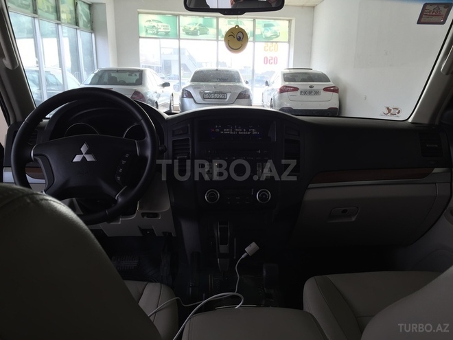 Mitsubishi Pajero 2008, 109,700 km - 3.0 l - Bakı