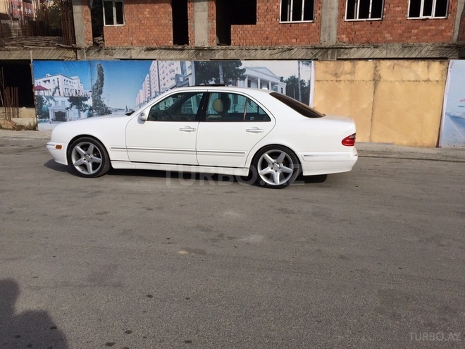 Mercedes E 320 2000, 151,000 km - 3.2 л - Bakı