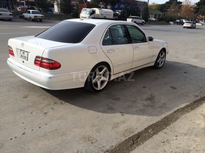 Mercedes E 320 2000, 151,000 km - 3.2 л - Bakı