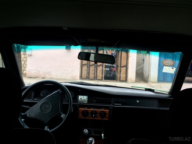 Mercedes 190 1993, 180,000 km - 1.8 l - Bakı