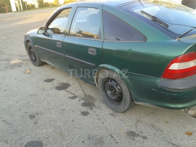 Opel Vectra 1996, 255,000 km - 1.8 l - Bakı