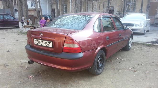 Opel Vectra 1998, 260,000 km - 1.8 l - Sumqayıt