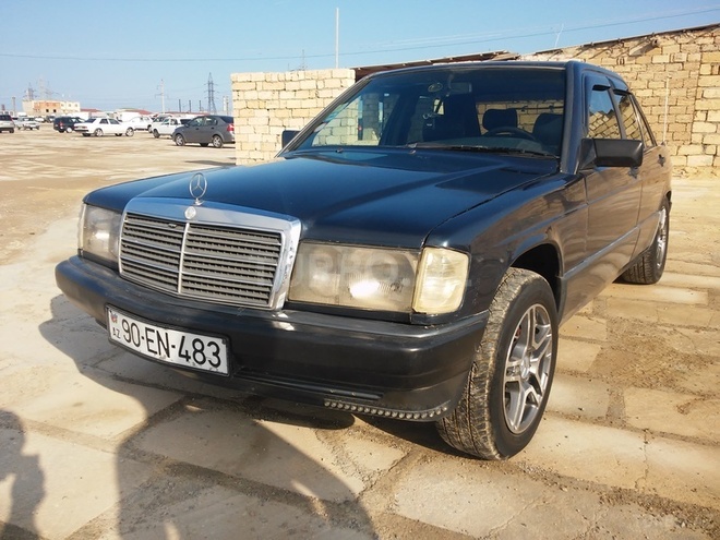 Mercedes 190 1990, 280,000 km - 2.0 l - Sumqayıt