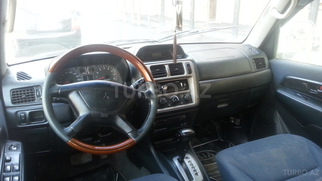 Mitsubishi Pajero io 2000, 160,000 km - 2.0 l - Sumqayıt