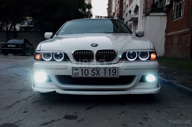 BMW 525 2001, 230,000 km - 2.5 л - Bakı