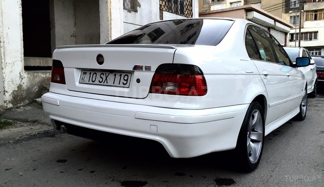 BMW 525 2001, 230,000 km - 2.5 л - Bakı