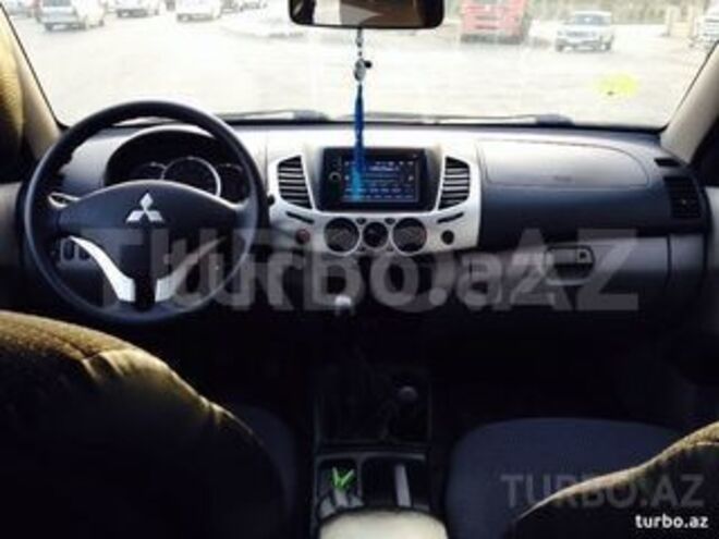 Mitsubishi L200 2008, 150,000 km - 2.5 l - Bakı