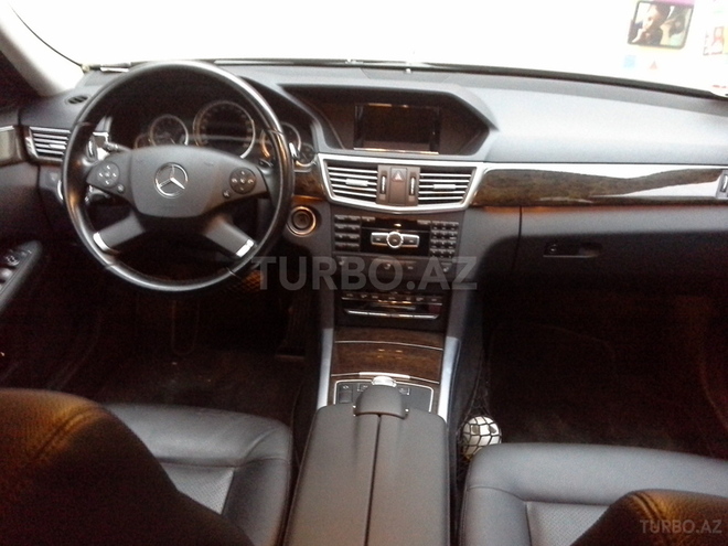 Mercedes E 220 2012, 70,000 km - 2.2 л - Bakı