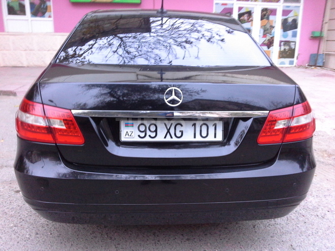 Mercedes E 220 2012, 70,000 km - 2.2 л - Bakı