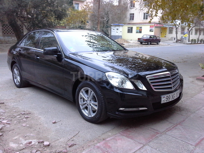Mercedes E 220 2012, 70,000 km - 2.2 л - Bakı