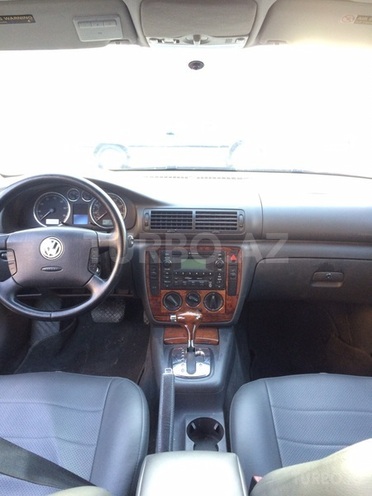 Volkswagen Passat 2003, 220,000 km - 1.8 l - Bakı