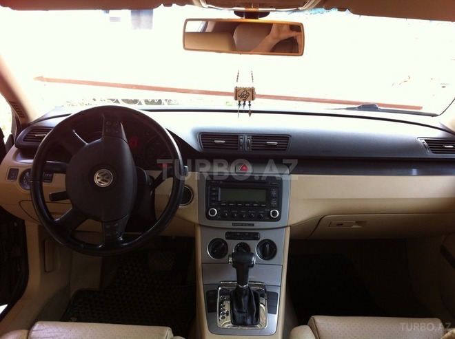 Volkswagen Passat 2005, 200,000 km - 2.0 l - Gəncə