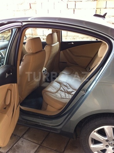 Volkswagen Passat 2005, 200,000 km - 2.0 l - Gəncə