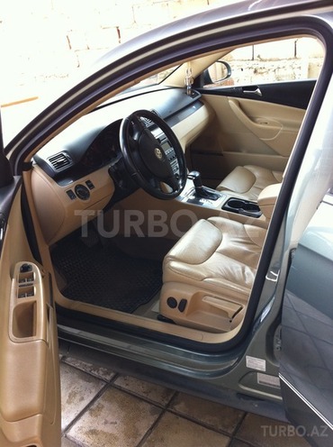 Volkswagen Passat 2005, 200,000 km - 2.0 l - Gəncə
