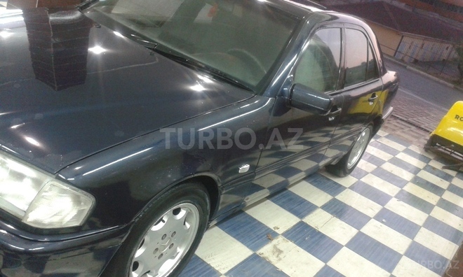Mercedes C 180 1994, 210,000 km - 1.8 l - Bakı