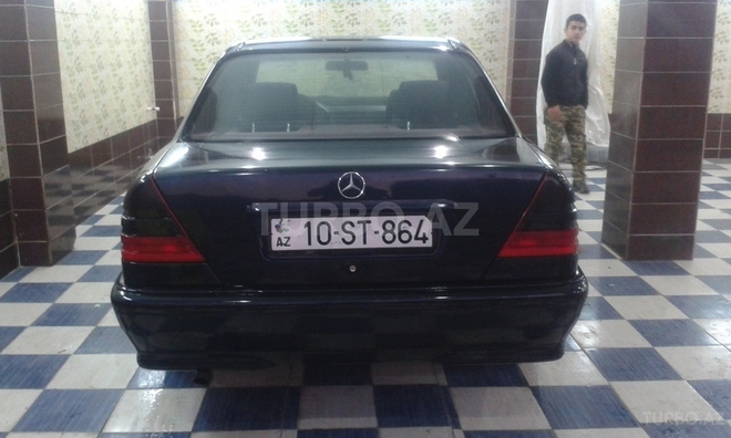 Mercedes C 180 1994, 210,000 km - 1.8 l - Bakı