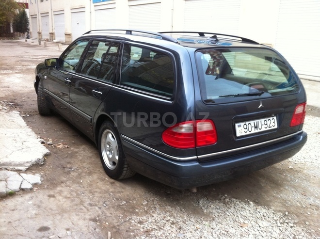 Mercedes E 240 1998, 208,000 km - 0.1 l - Bakı